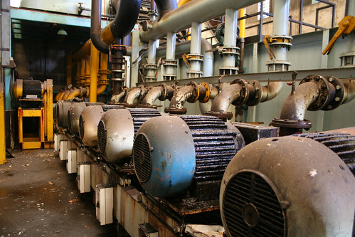 Row of pumps for the coolant system