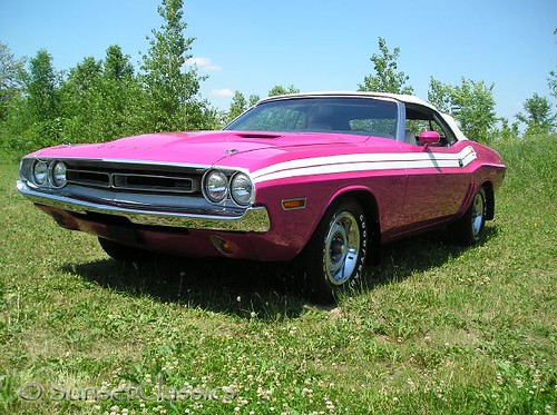 Stunning Panther Pink'71 Dodge Challenger Rally wheels