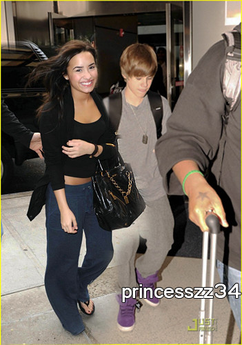 justin bieber and demi lovato manip sweat pants hair tied chilling with 