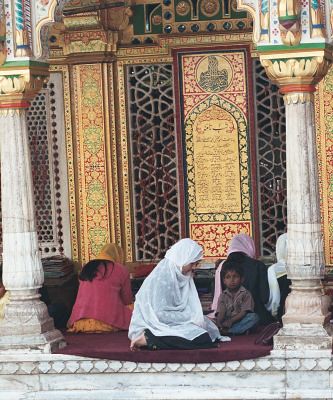 Interfaith Islam and the Shia Pandit