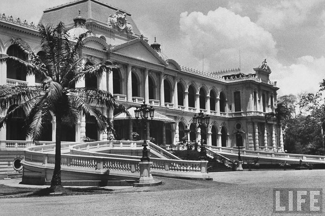 Saigon 1955 (1) A View of the Presidential Palace.