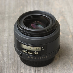 AF lens: Pentax FA35