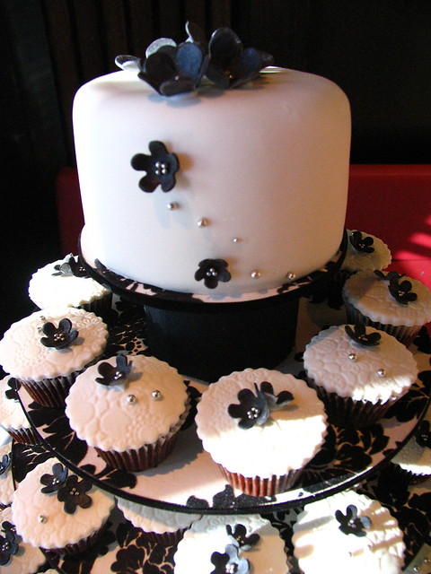 Black white cupcake theme for a wedding with my custom made designed 