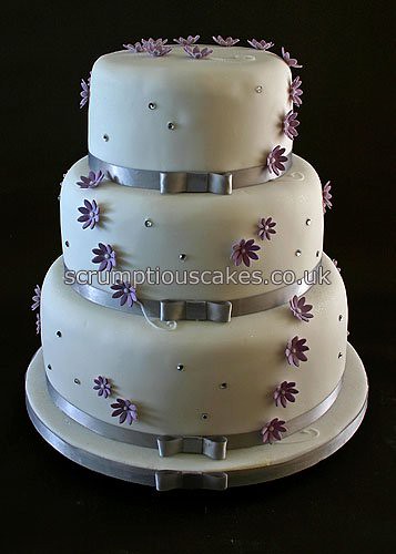 Sets appears in Wedding Cakes Main Collection
