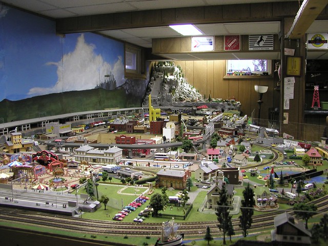Scale Model Train Layout | The layout includes a mountain 