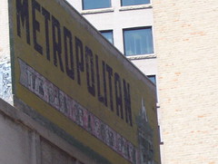 Metropolitan "The Sign of a Good Show"