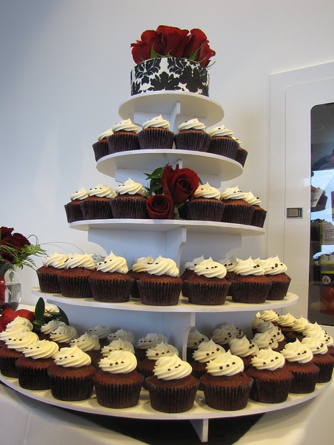 Damask Wedding Cupcakes 11 dozen Red Velvet Cupcakes frosted with Vanilla
