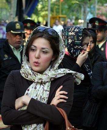 iranian police arrested women