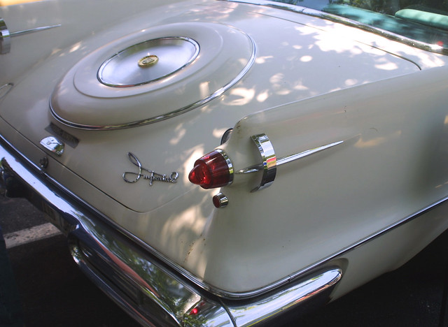 Chrysler Imperial 1957 Tailfin and trunk