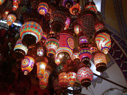 Isztambul bazár szép színes lámpái