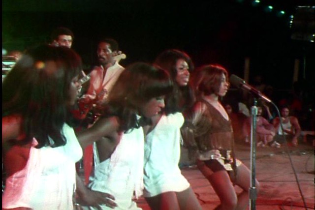 Ike & Tina Turner w/the Ikettes