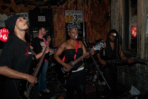 Tamar-Kali and her band in Chicago