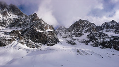 Widok z lodowca Vedretta di Scerscen: Piz Sella, Crast