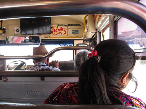 Chichicastenango: dans un chicken bus, retour vers Panajachel