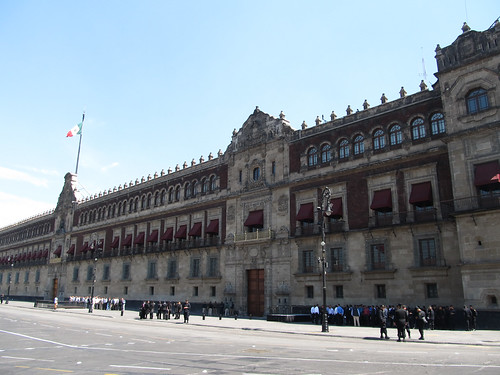 Mexico City: la Place Zocalo et son Palais National