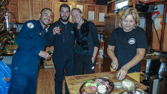 Wizyta marynarzy ze statku Castillo w kuchni. Marta i Asia.