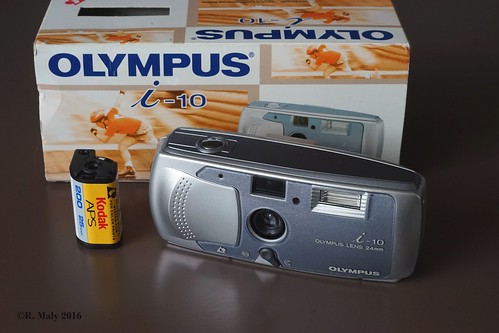 Compact APS Film Camera Olympus i-10 Boxed with Case & Instructions