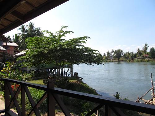 Les 4000 îles: notre guesthouse à Don khone avec vue sur le Mékong