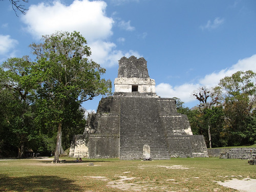 Tikal: le Temple 2 ou Temple des Masques