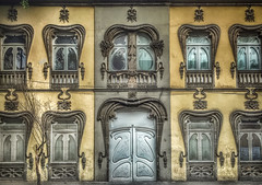 Doors (Puertas, Portes)
