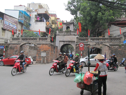 Hanoi: porte de la Vieille Ville