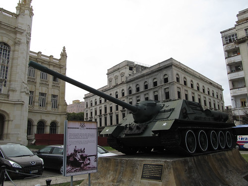 La Havane: tank SAU-100 utilisé par Fidel Castro contre le bateau Houston lors de la Bataille de la Baie des Cochons en 1961