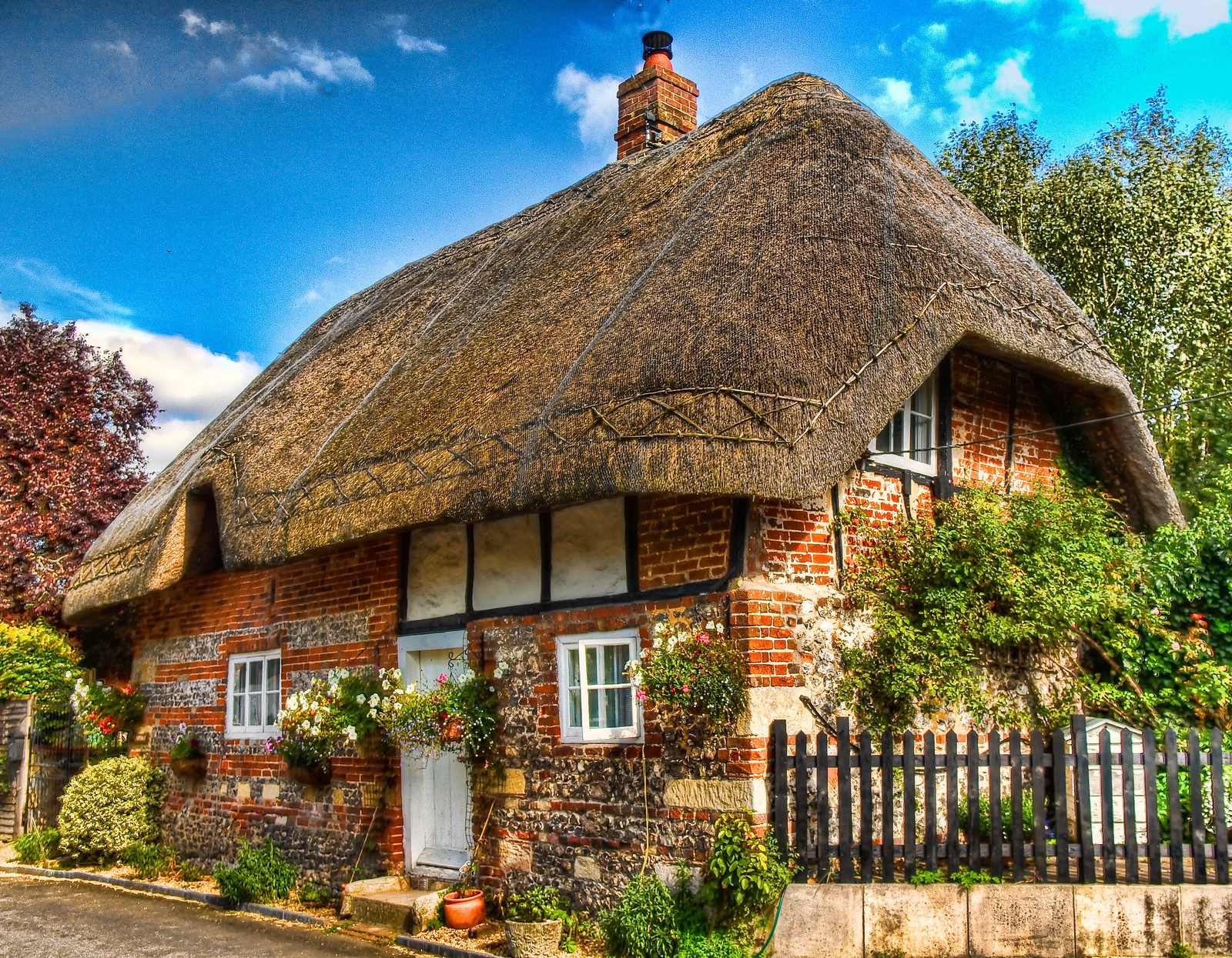 18 English Thatched Cottages Britain and Britishness