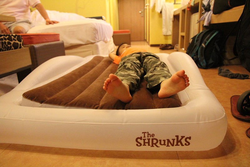 加拿大The Shrunks 兒童充氣床 床擋 澡盆 地墊 跳跳床