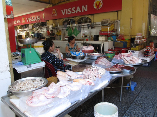 Ho Chi Minh Ville: des tripes, du foie, du coeur, de la langue, du groin... Mmmm.