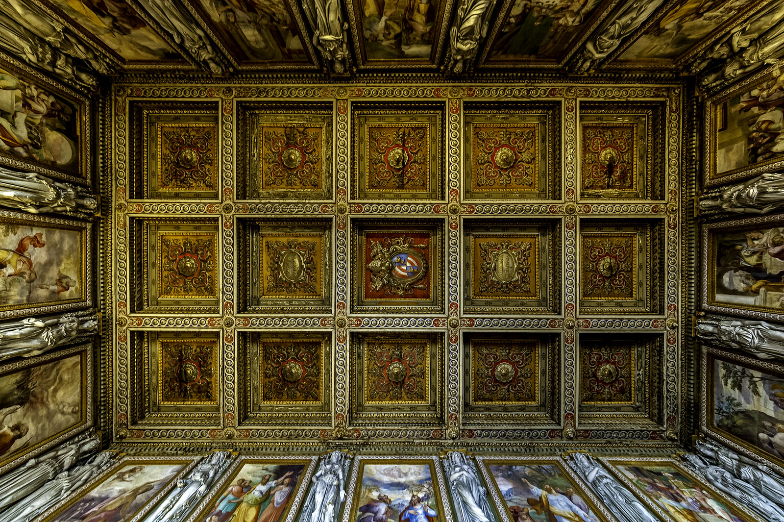 Coffered ceiling by Carsten Heyer