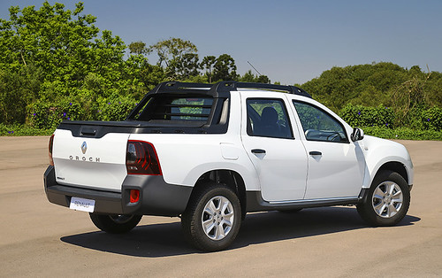 2111_renault-duster-oroch-expression-2