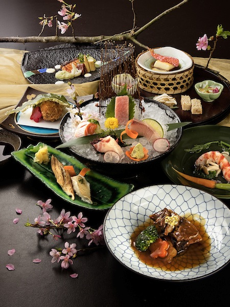 春天到、百花開，在「花見」（賞花）的好時光就是要吃這一味！台北威斯汀六福皇宮旗下的祇園日本料理餐廳，為呼應春季之美，即日起推出「京都櫻之宴」料理，邀請老饕們一同