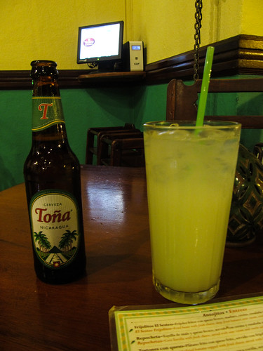 Léon: une bonne bière Toña et une limonada