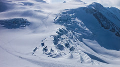 Wielkie szczeliny lodowca Taschachferner