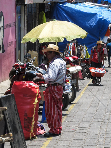 Chichicastenango: en habits traditionnels