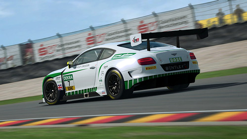 RaceRoom - Bentley Continental GT3