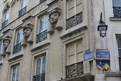 Invader_5713 rue du Caire Paris 02