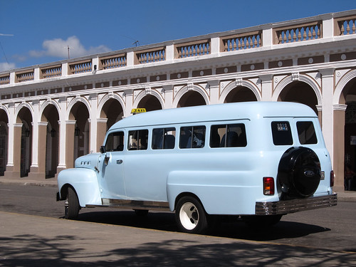 Cienfuegos: un taxi collectivo, le plan B si les bus sont complets