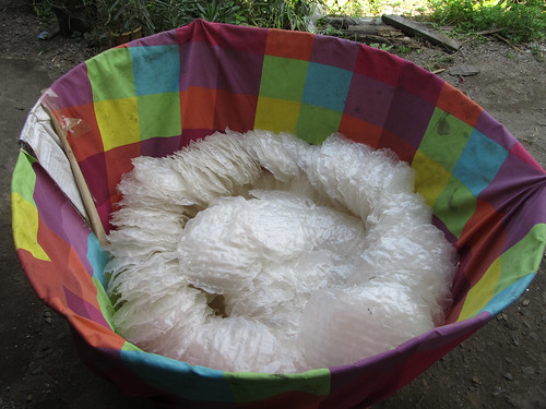 Battambang: fabrique de "rice paper" pour les rouleaux de printemps