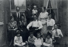 Ancestry family photo's