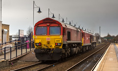 Doncaster to Toton Loco Move at Mansfield - 01-04-2016