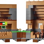 LEGO Minecraft 21128 The Village 09