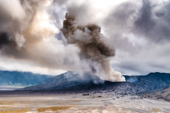 Bromo eruption