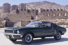 1968 Ford Mustang GT Bullitt Steve McQueen 1/24 diecast mada by Greenlight