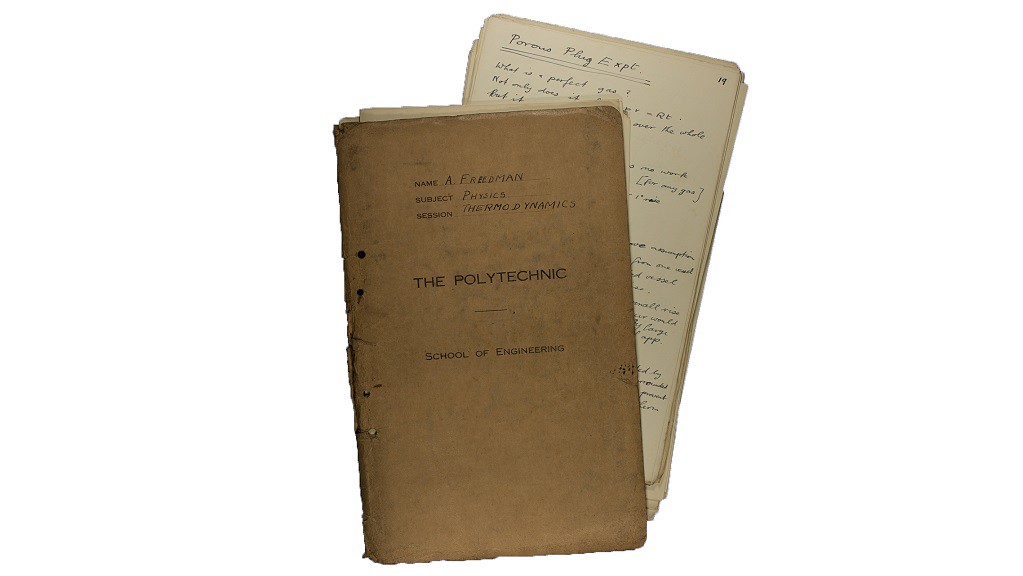 包含物理笔记的练习本，以及1935-1940年(Freedman A/70)
