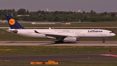 Lufthansa A 330-200 + 300