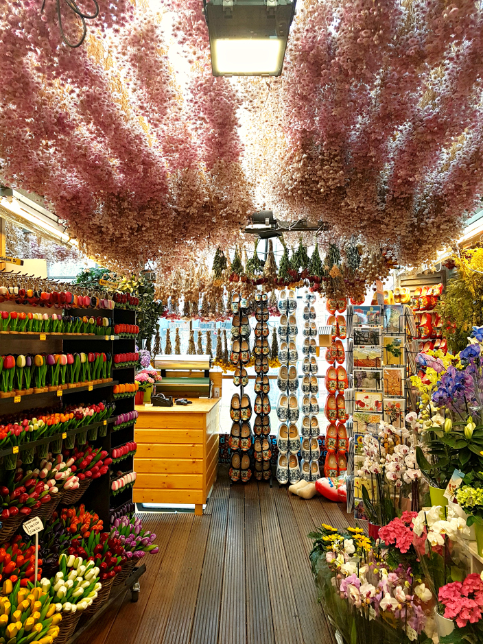 Flower market. 1
