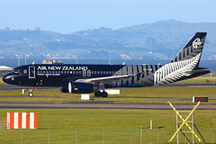 Auckland Airport (AKL)