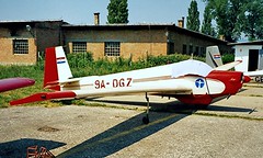 Scheibe SF-25 Falke