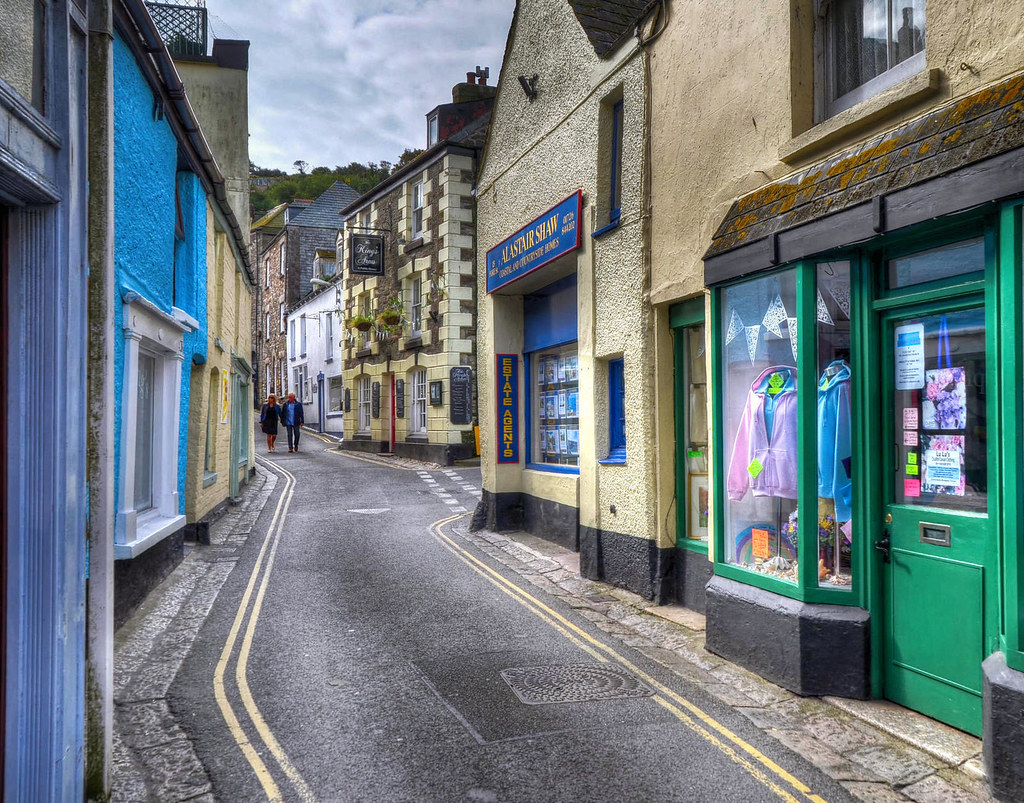 The narrow streets of Mevagissey, Cornwall. Credit Baz Richardson, flickr